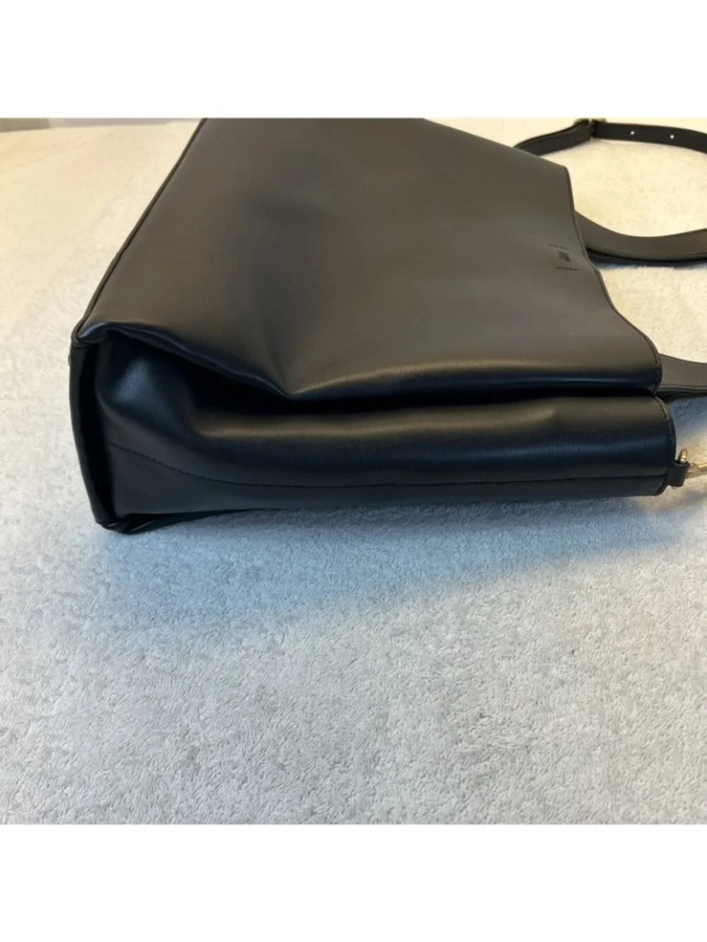 July Luggage Computer Weekender Bag Black Multi (4) Interior Pockets NWOT